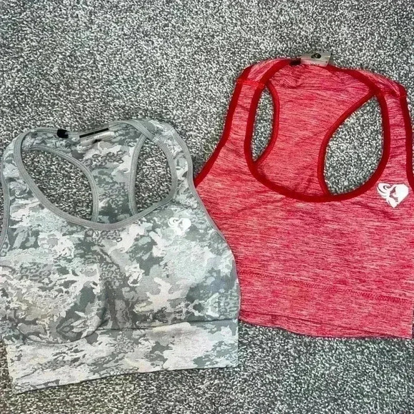 SOLD•• WOMENS BEST TWO SPORTS BRAS SMALL - Picture 1 of 6